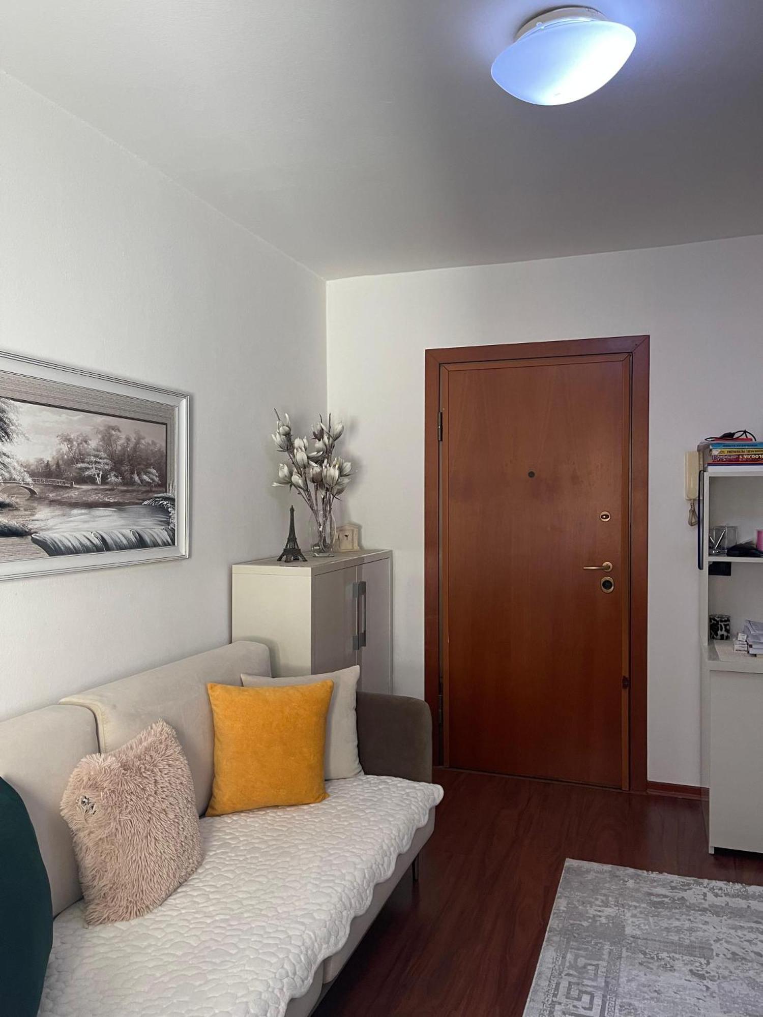 Sky Center Apartment Tiranë Eksteriør bilde